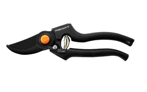 Fiskars P90